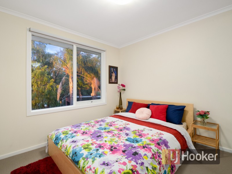 8 Yarrow Court, Berwick VIC 3806