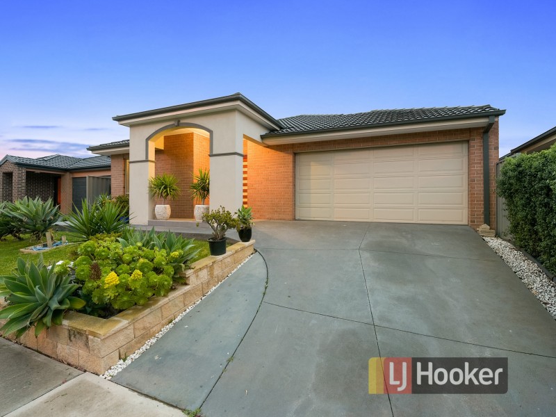 294 Casey Fields Boulevard, Cranbourne East VIC 3977
