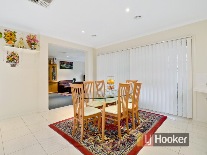 294 Casey Fields Boulevard, Cranbourne East VIC 3977
