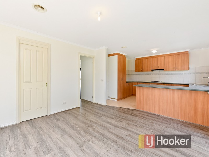 13 Greenbriar Way, Cranbourne West VIC 3977