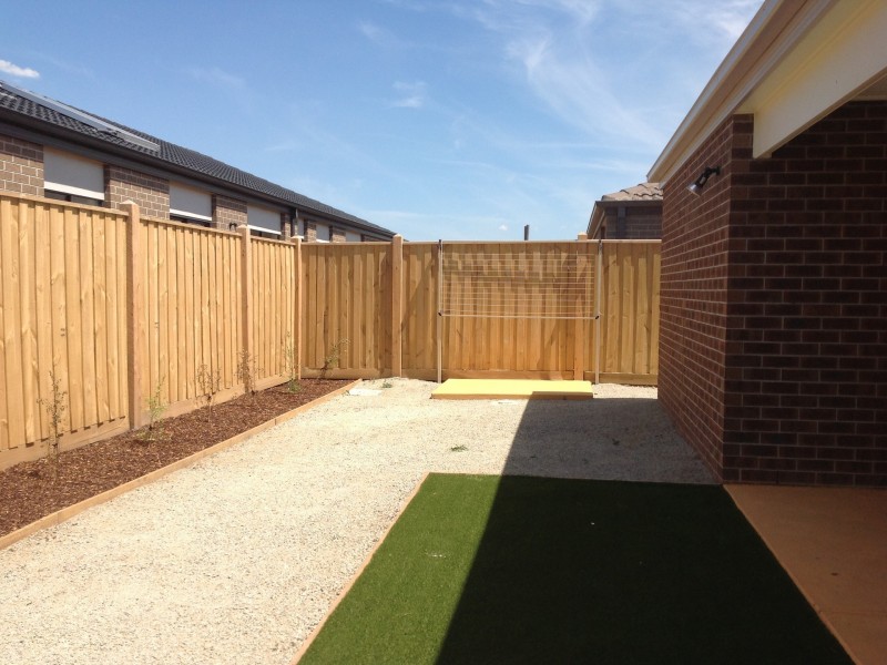 21 Lotus Street, Pakenham VIC 3810