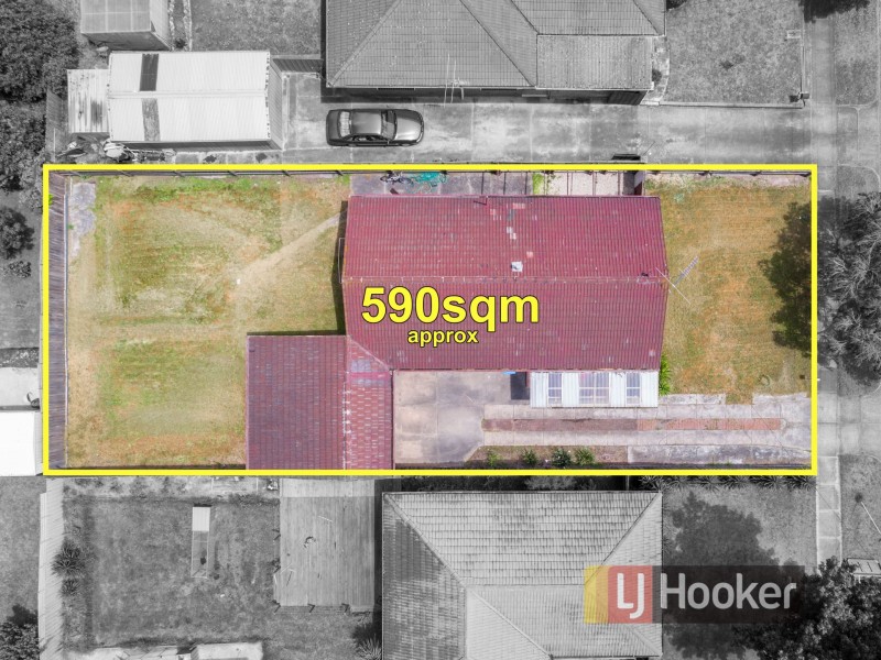 12 Campbell Parade, Cranbourne VIC 3977