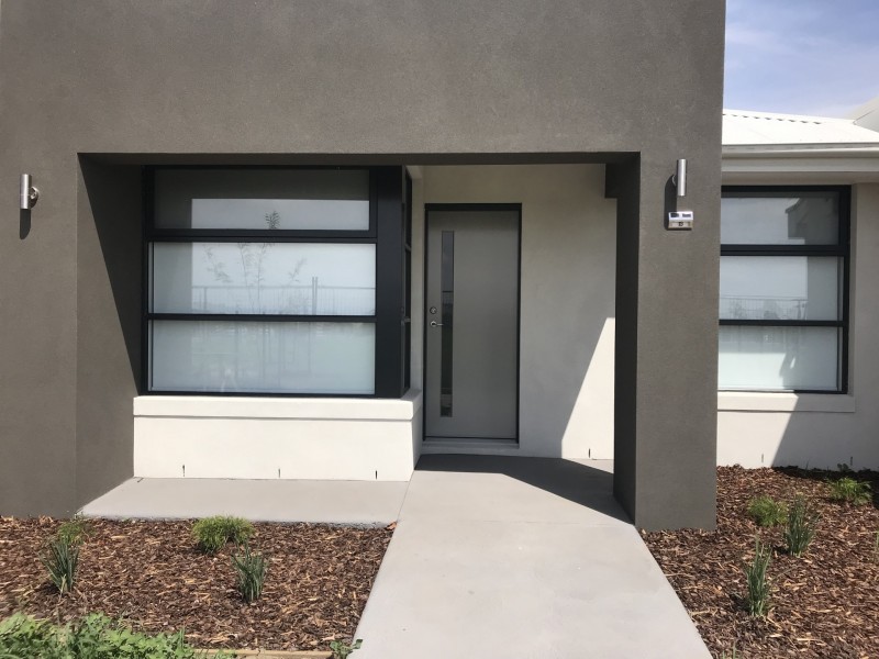 13 Trendale Lane, Clyde VIC 3978