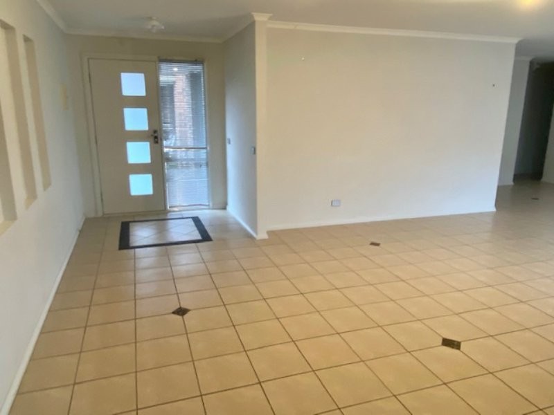 4/140 Camms Road, Cranbourne VIC 3977