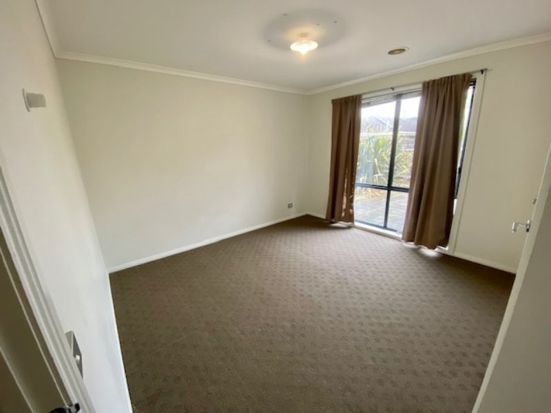 4/140 Camms Road, Cranbourne VIC 3977