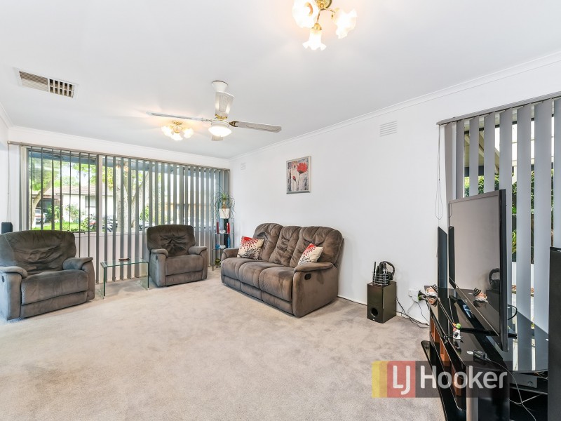 18 Arnold Street, Cranbourne VIC 3977