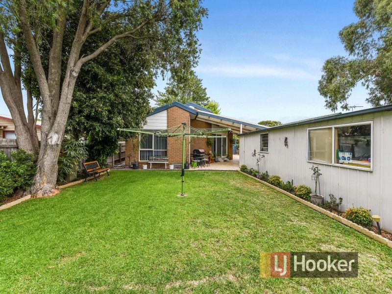 18 Arnold Street, Cranbourne VIC 3977