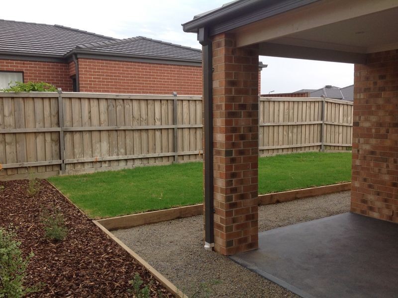 30 Waterways Drive, Cranbourne North VIC 3977