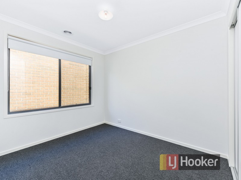 27 Bellman Avenue, Clyde VIC 3978