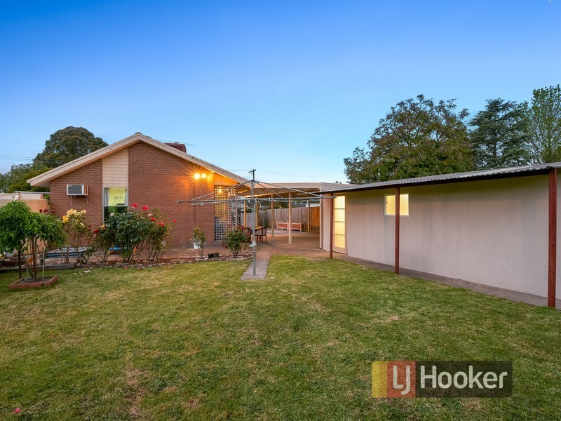 2 Susan Court, Cranbourne VIC 3977