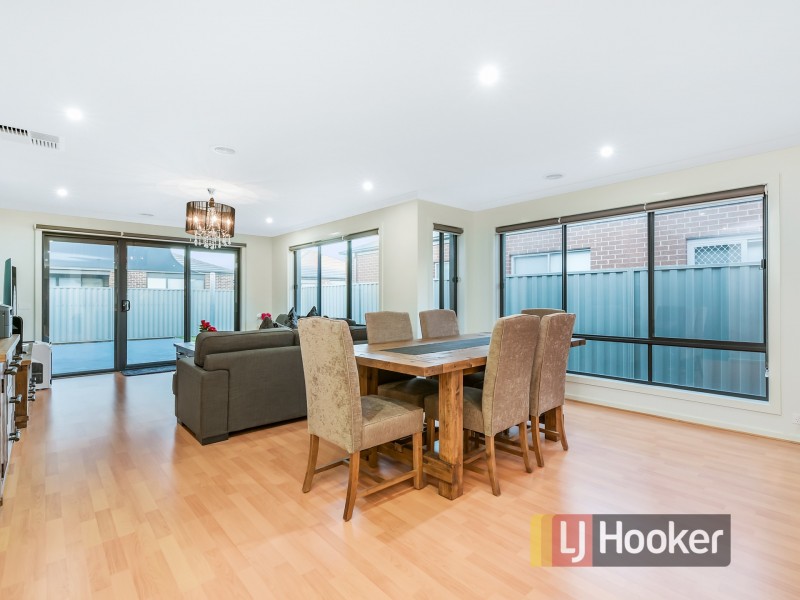 115 Lineham Drive, Cranbourne East VIC 3977