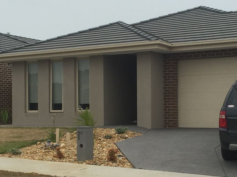 4 Native Retreat, Cranbourne VIC 3977