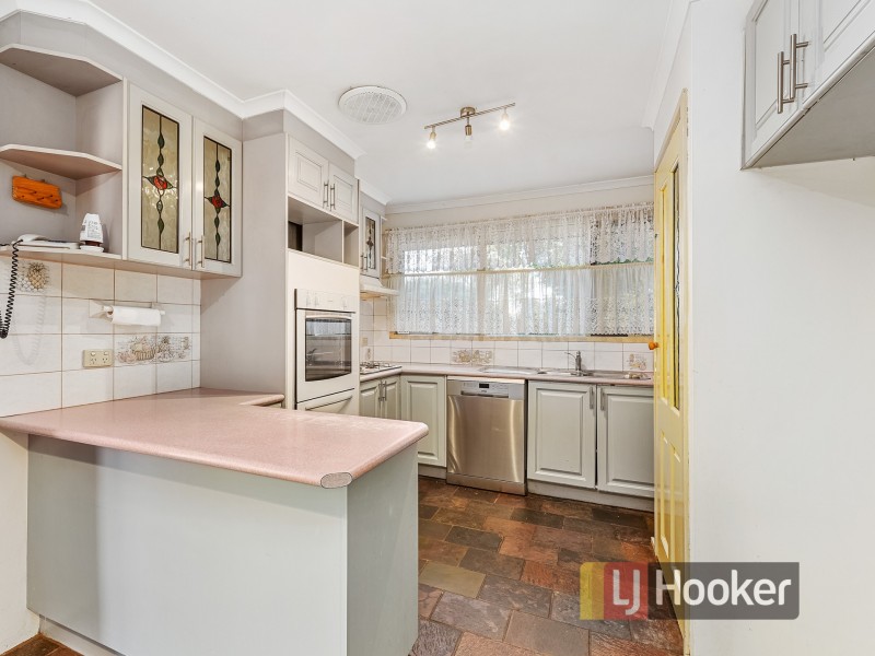 18 Peppercorn court, Cranbourne North VIC 3977