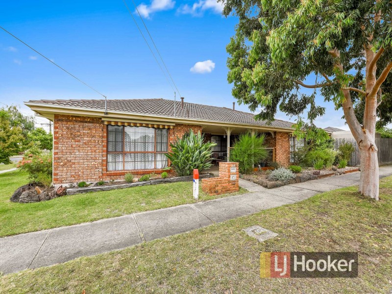 14 Cranbourne Drive, Cranbourne VIC 3977