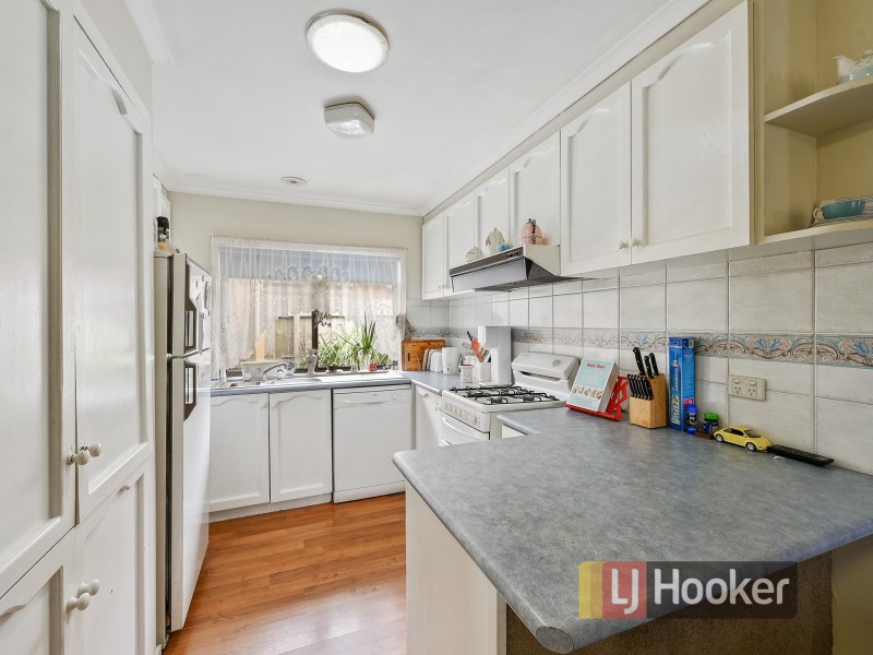 14 Cranbourne Drive, Cranbourne VIC 3977