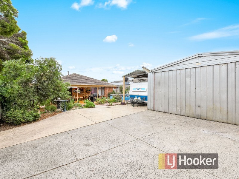 14 Cranbourne Drive, Cranbourne VIC 3977