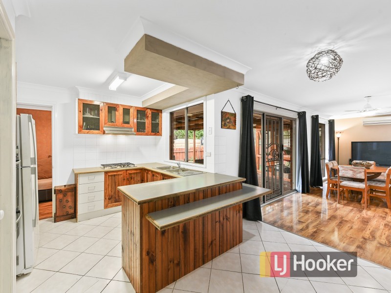 45 Hamilton Drive, Cranbourne North VIC 3977