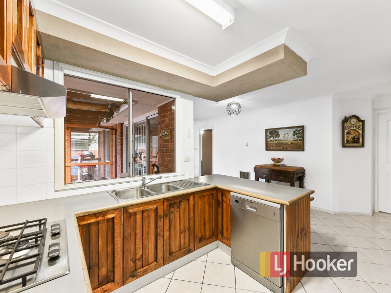 45 Hamilton Drive, Cranbourne North VIC 3977