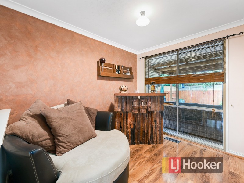 45 Hamilton Drive, Cranbourne North VIC 3977