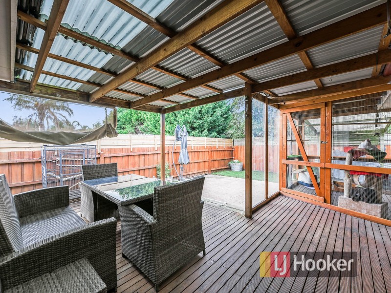 45 Hamilton Drive, Cranbourne North VIC 3977