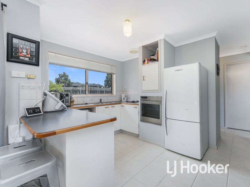 3 Ruffles Court, Cranbourne West VIC 3977