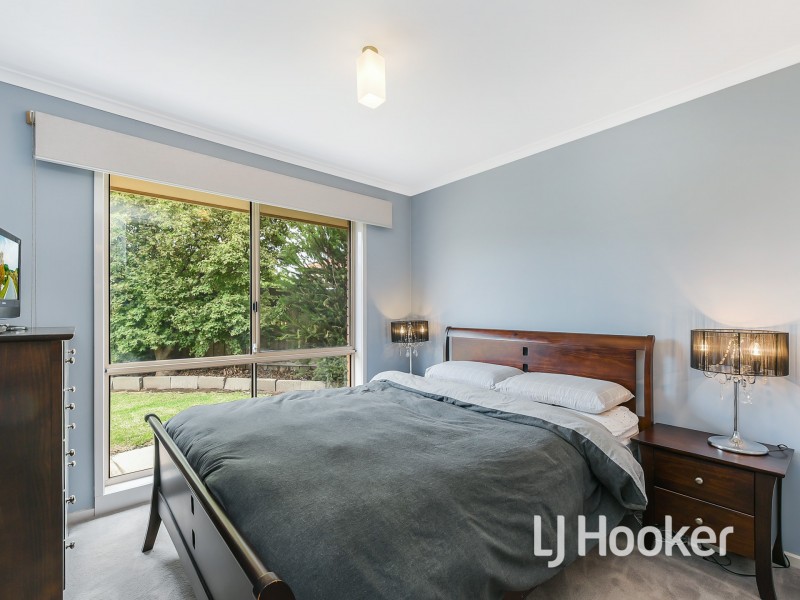 3 Ruffles Court, Cranbourne West VIC 3977