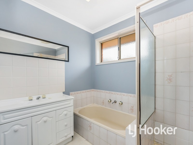 3 Ruffles Court, Cranbourne West VIC 3977