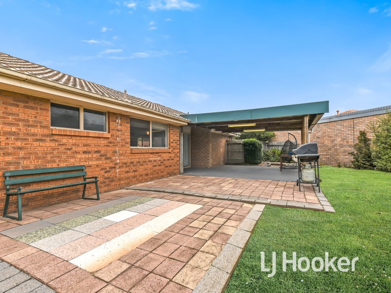 3 Ruffles Court, Cranbourne West VIC 3977