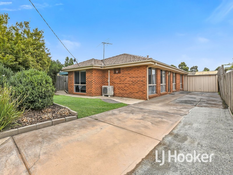 3 Ruffles Court, Cranbourne West VIC 3977