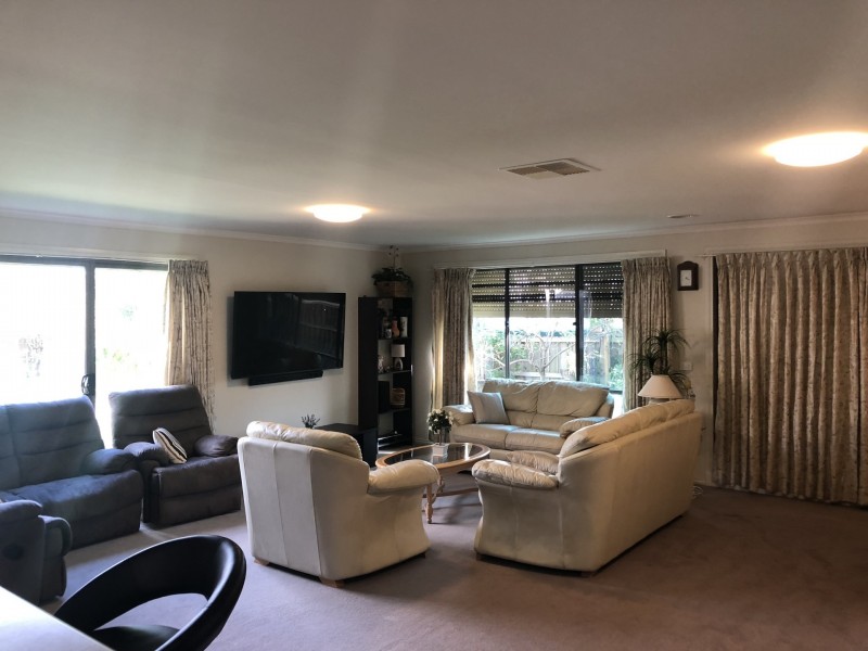 Unit 18/220-222 Monahans Road, Cranbourne VIC 3977