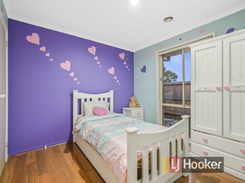 8 Millbank Place, Cranbourne VIC 3977