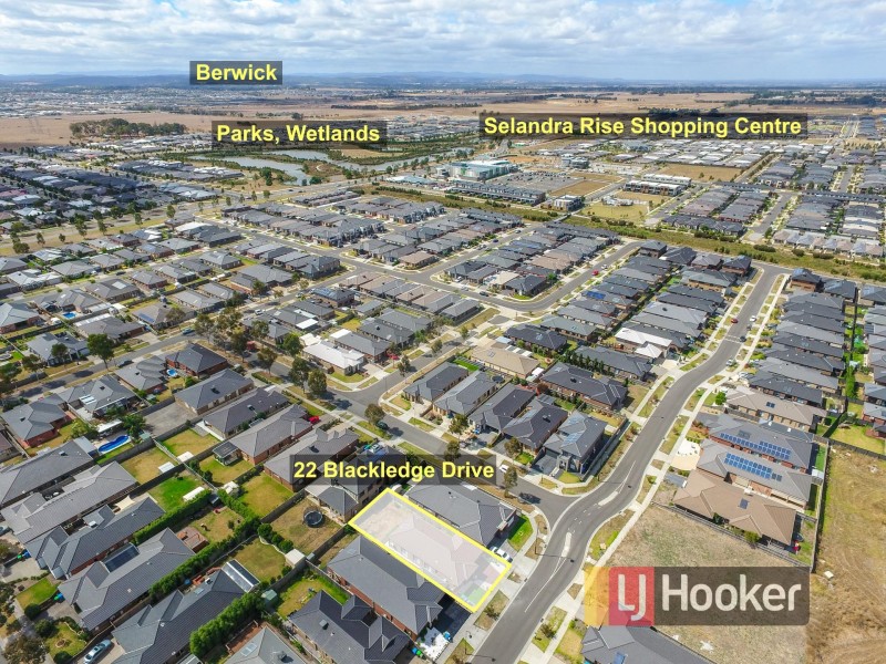 22 Blackledge Drive, Cranbourne East VIC 3977