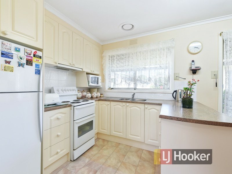 34 Campbell Parade, Cranbourne VIC 3977