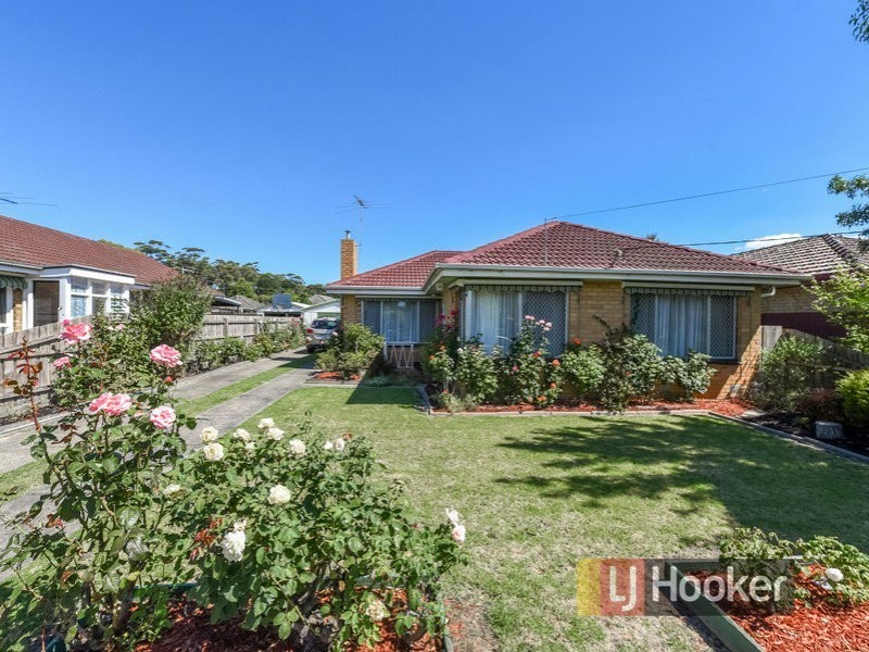 34 Campbell Parade, Cranbourne VIC 3977