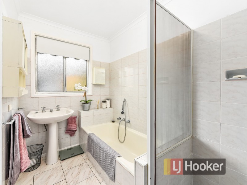 4 Susan Court, Cranbourne VIC 3977