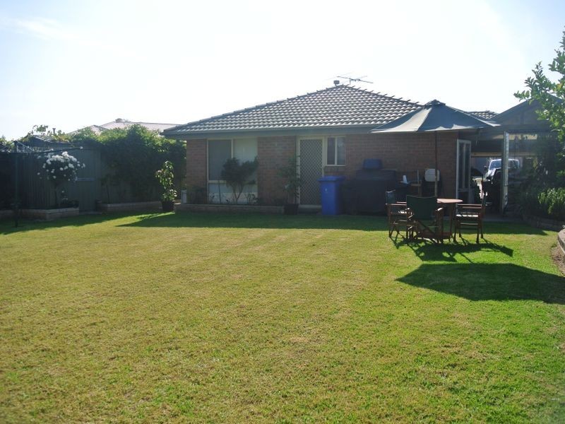 15 Alamanda Way, Cranbourne North VIC 3977