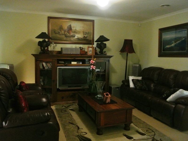 15 Alamanda Way, Cranbourne North VIC 3977