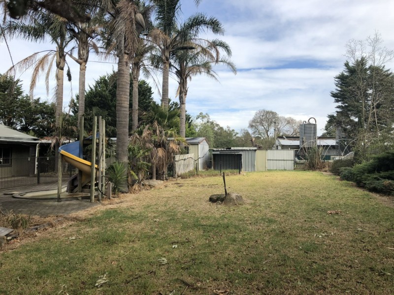 27 Finsbury Road, Devon Meadows VIC 3977