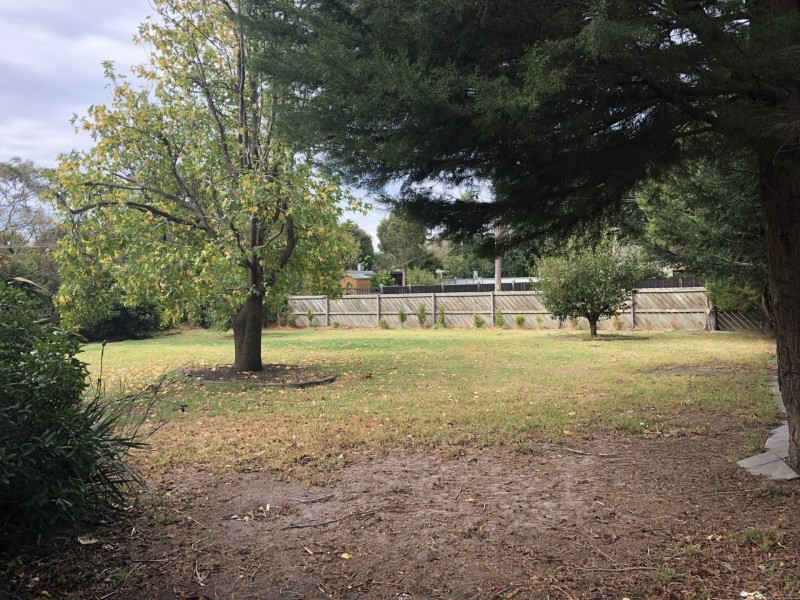 27 Finsbury Road, Devon Meadows VIC 3977