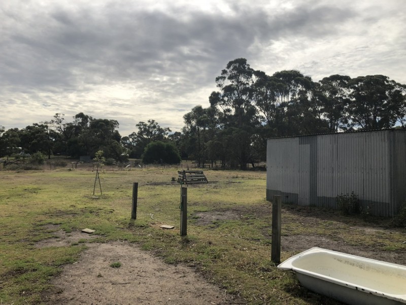 27 Finsbury Road, Devon Meadows VIC 3977