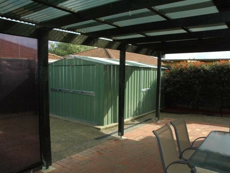 3 Knowing Close, Cranbourne West VIC 3977