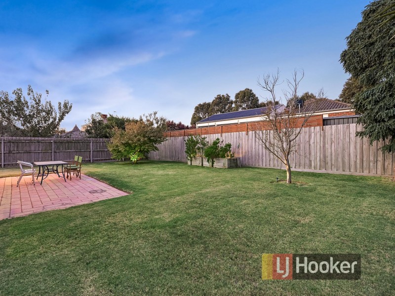 4 Park City Drive, Lynbrook VIC 3975