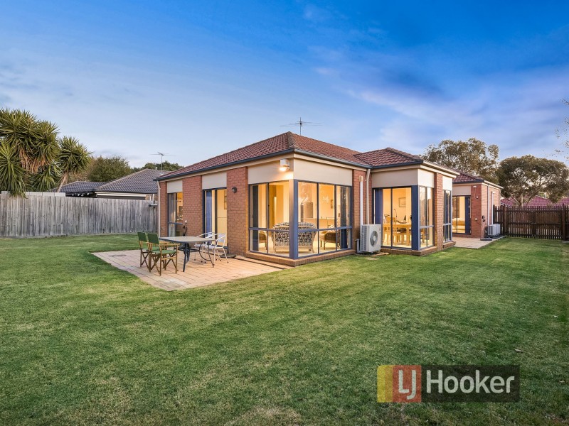 4 Park City Drive, Lynbrook VIC 3975