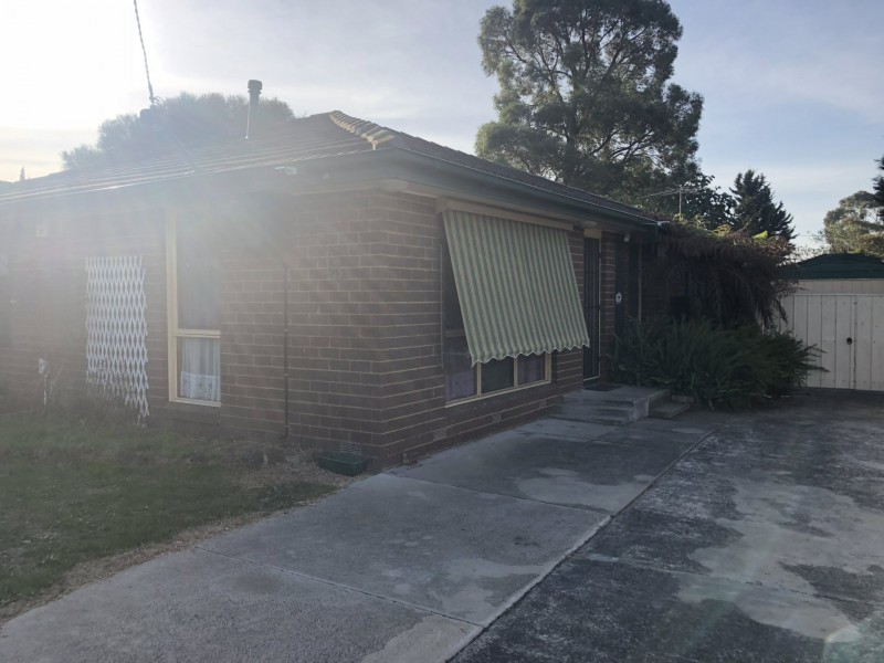 13 Mullin Court, Cranbourne VIC 3977