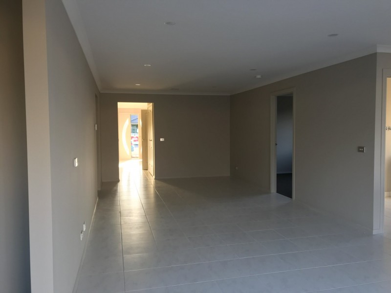 8 Marrone Drive, Cranbourne VIC 3977