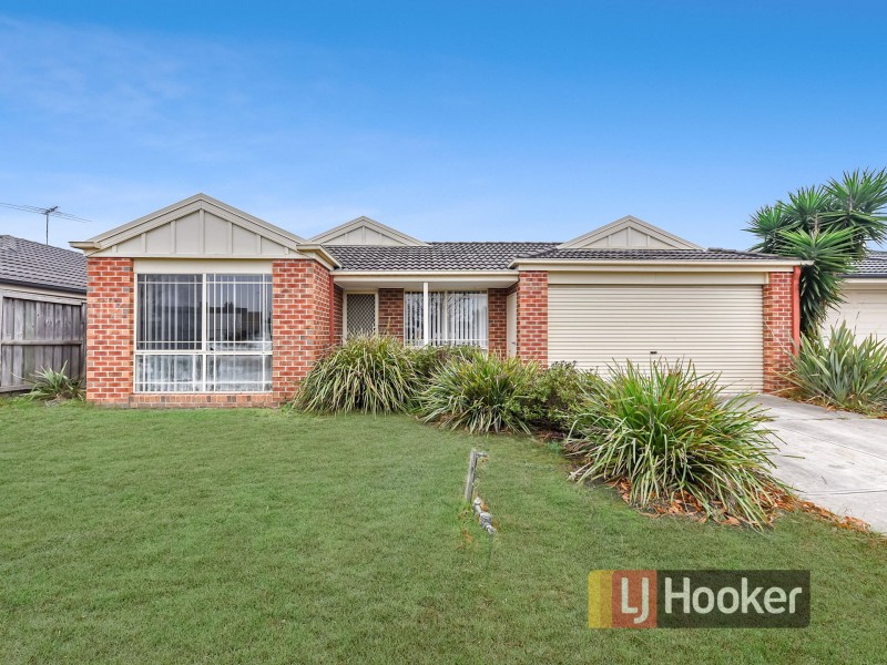 28 Silky Oak Drive, Cranbourne VIC 3977