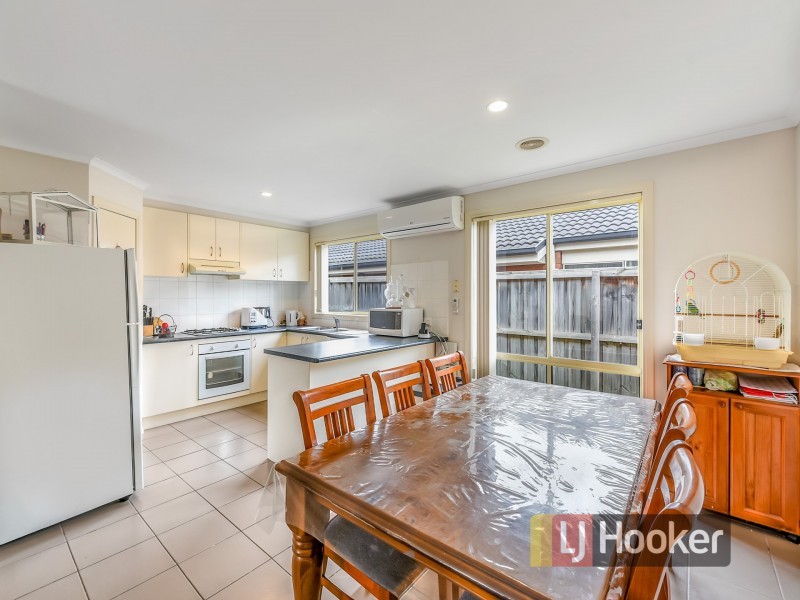 28 Silky Oak Drive, Cranbourne VIC 3977