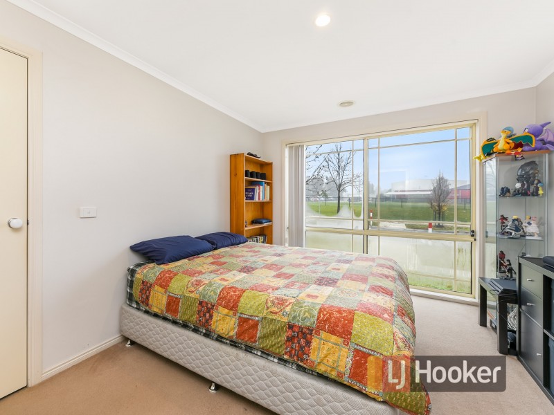 28 Silky Oak Drive, Cranbourne VIC 3977