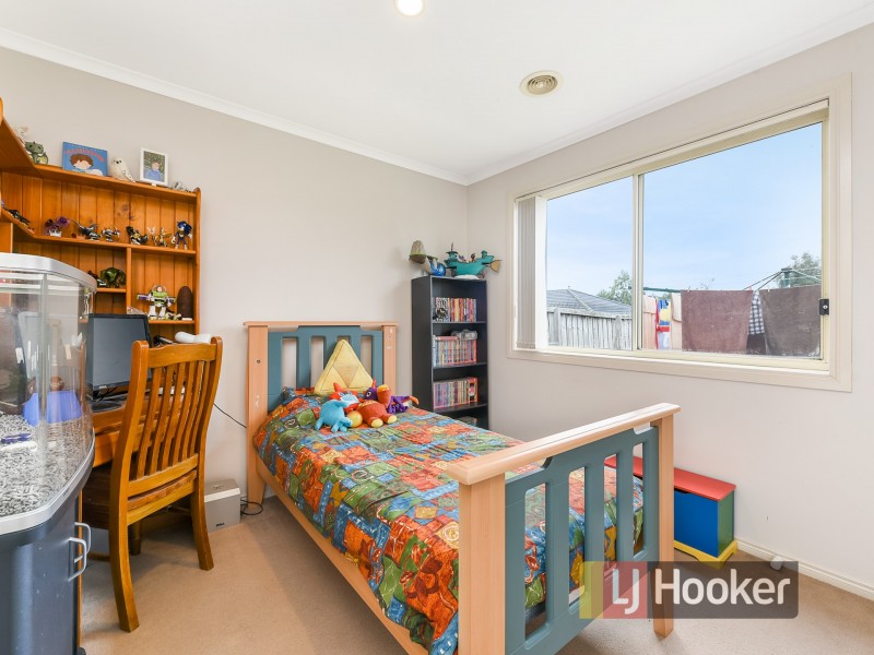 28 Silky Oak Drive, Cranbourne VIC 3977