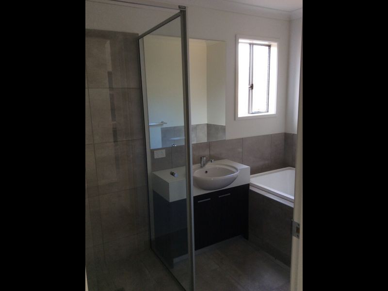 10 Tia Street, Clyde VIC 3978